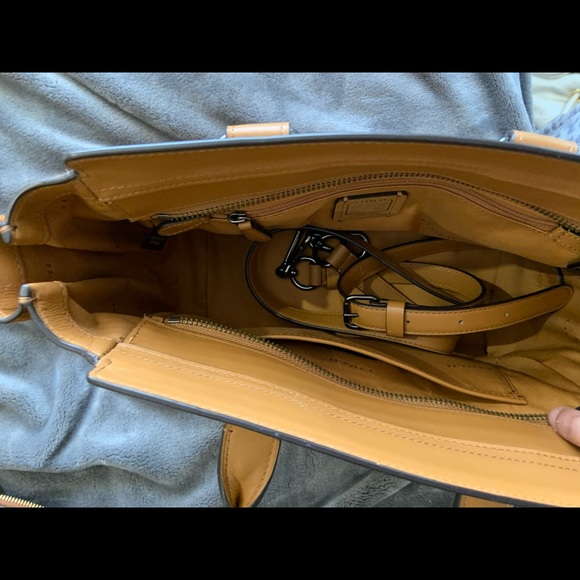 Coach swagger bag - Picture 2 of 3